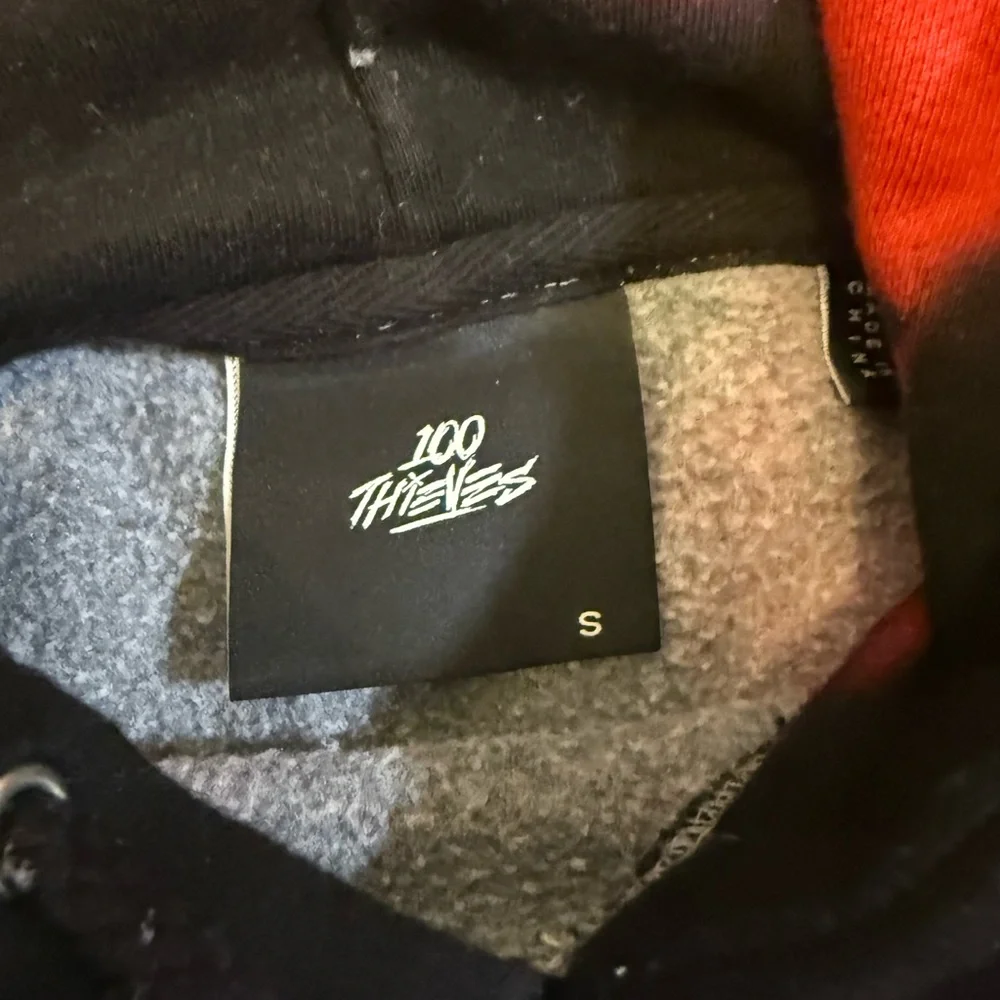 100‎ Thieves Jam Hoodie Red/Black
